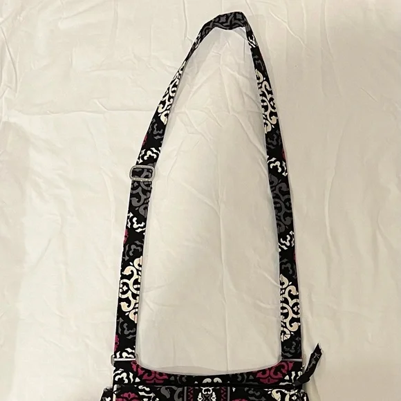 Vera Bradley Canterberry Magenta Crossbody Mailbag and Turn Locn Wallet Bundle - Picture 8 of 16